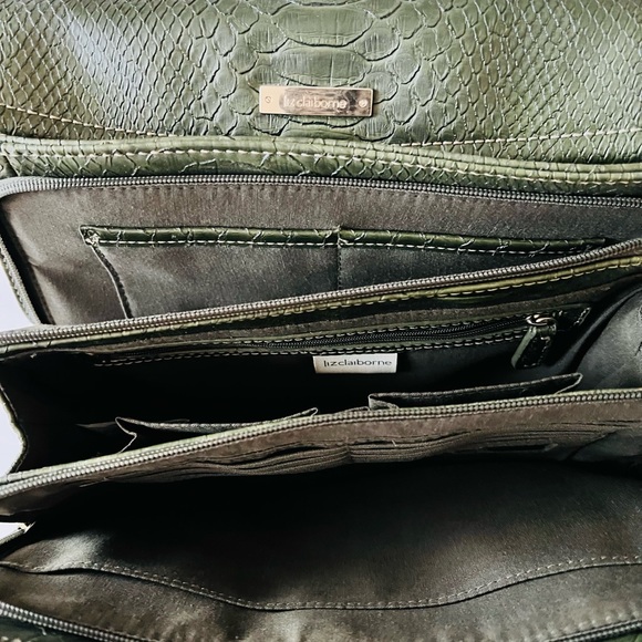 Green Liz Claiborne bag! - Picture 3 of 6